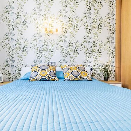 -Malagasunapts- Modern Citycentre Pool&Parking Zewnętrze zdjęcie