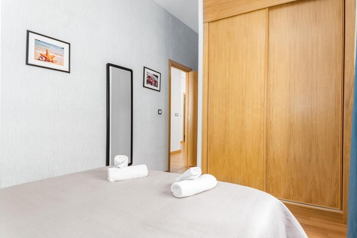 -Malagasunapts- Modern Citycentre Pool&Parking Zewnętrze zdjęcie