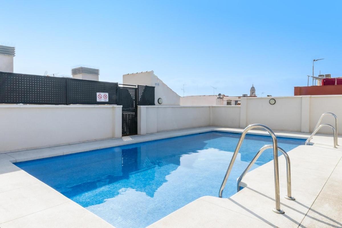 -Malagasunapts- Modern Citycentre Pool&Parking Zewnętrze zdjęcie