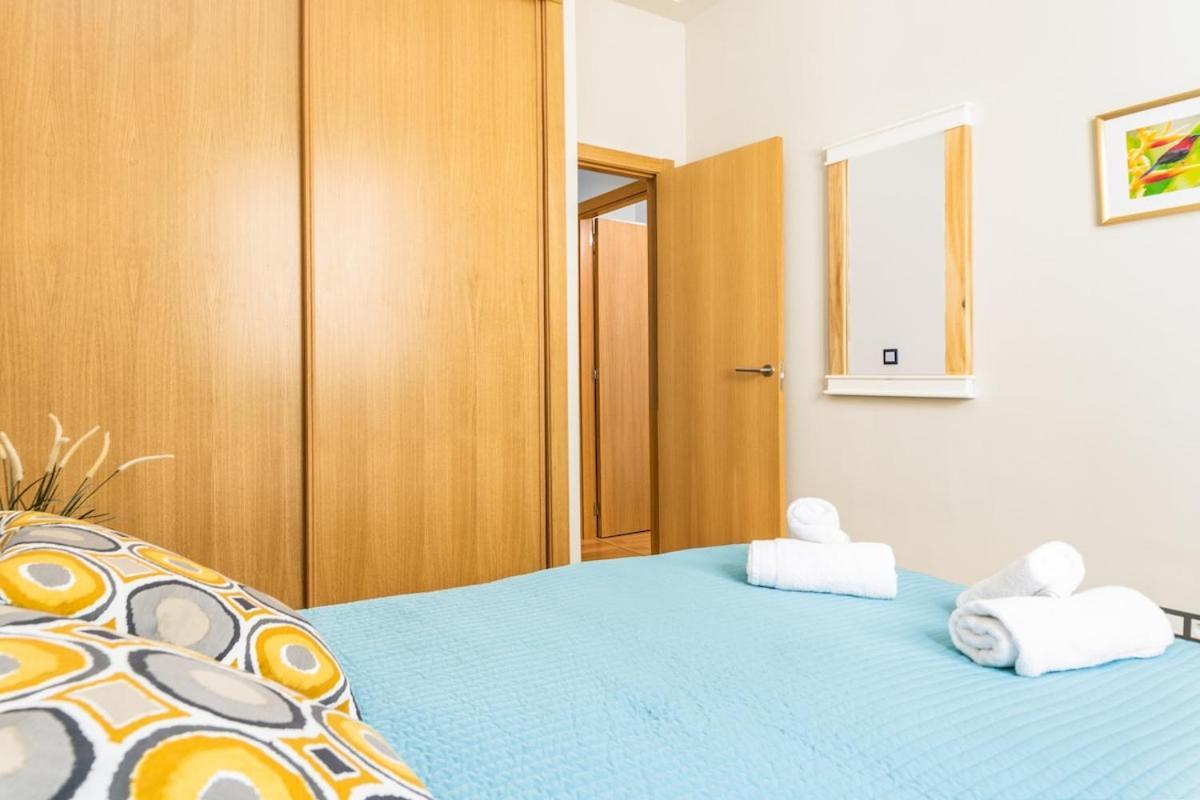 -Malagasunapts- Modern Citycentre Pool&Parking Zewnętrze zdjęcie